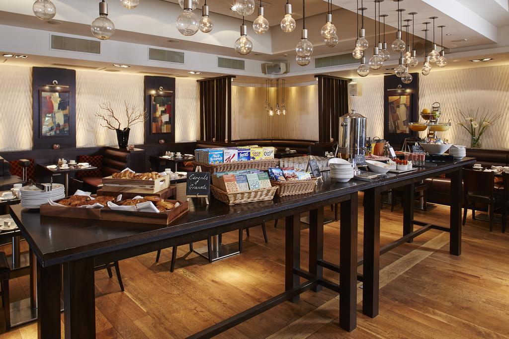 Mandolay Hotel